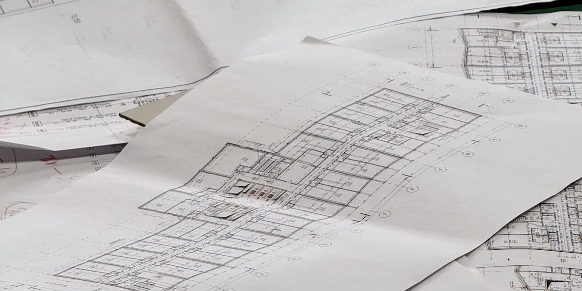 Planificación de presupuesto de reforma en Manresa con planos de obra
